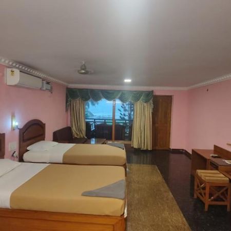 Sea Breeze Beach Resort Mahábalípuram Exteriér fotografie