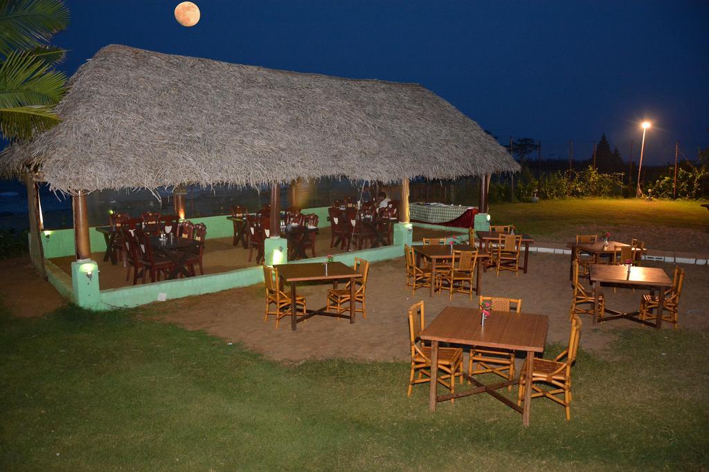 Sea Breeze Beach Resort Mahábalípuram Exteriér fotografie
